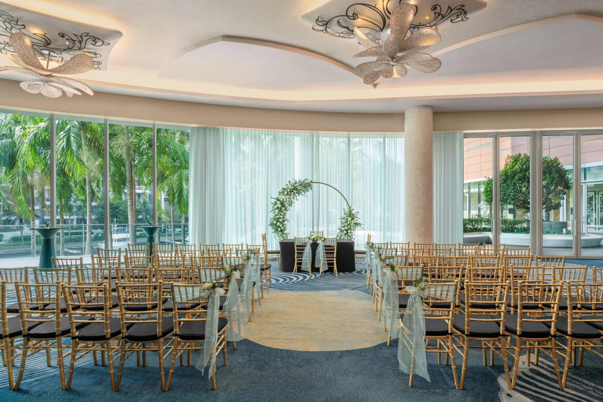 W Singapore - Sentosa Cove Buitenkant foto The Wedding Chapel